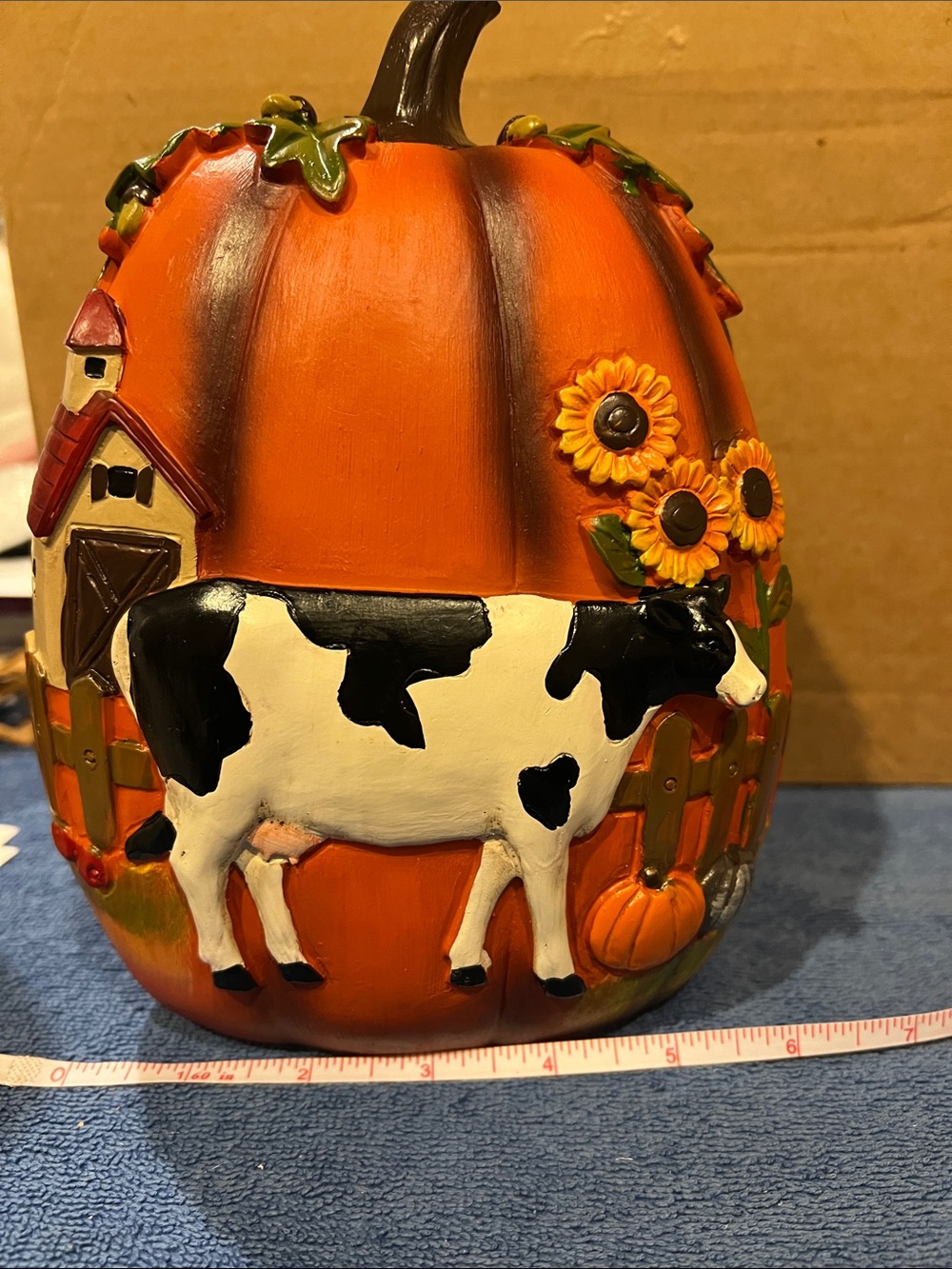 Farmhouse Pumpkin Figurine with Cow and Sunflowers - Orange - Picture 7 of 10